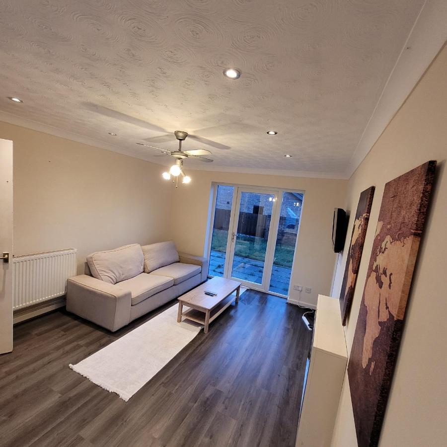 Hamilton 3 Bedrooms 10 Minutes From City Centre Leicester Extérieur photo