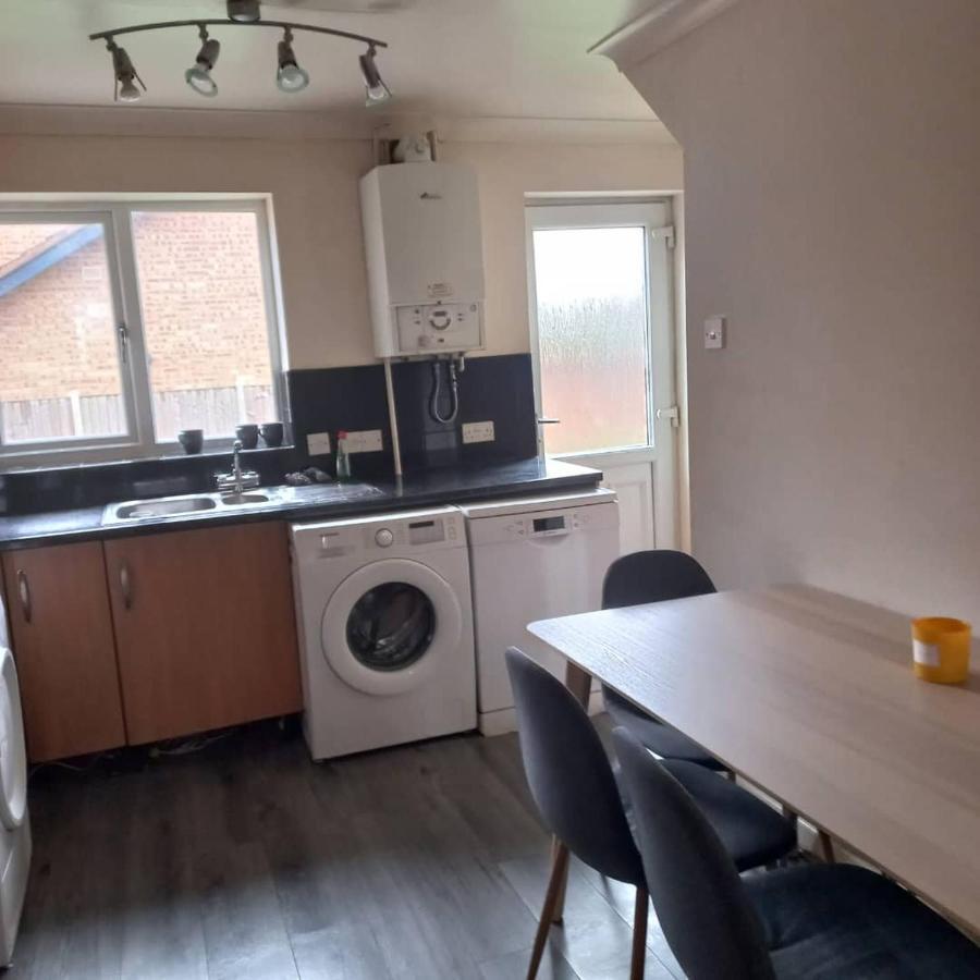 Hamilton 3 Bedrooms 10 Minutes From City Centre Leicester Extérieur photo